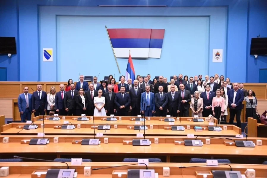 96d0e9e3 f8c1 47fa 8018 f37143128780 600x900