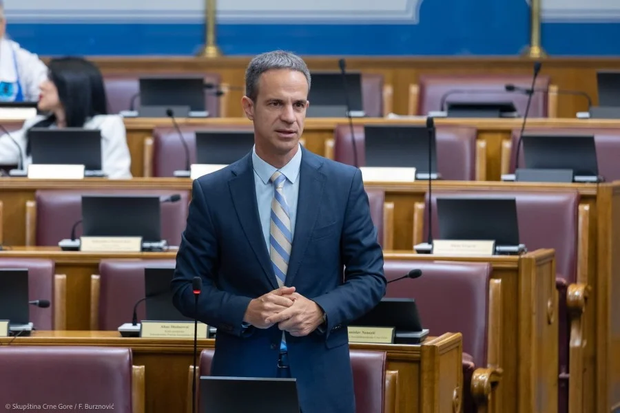 1753953671 0t9a7939 i 1920x1280 600x900