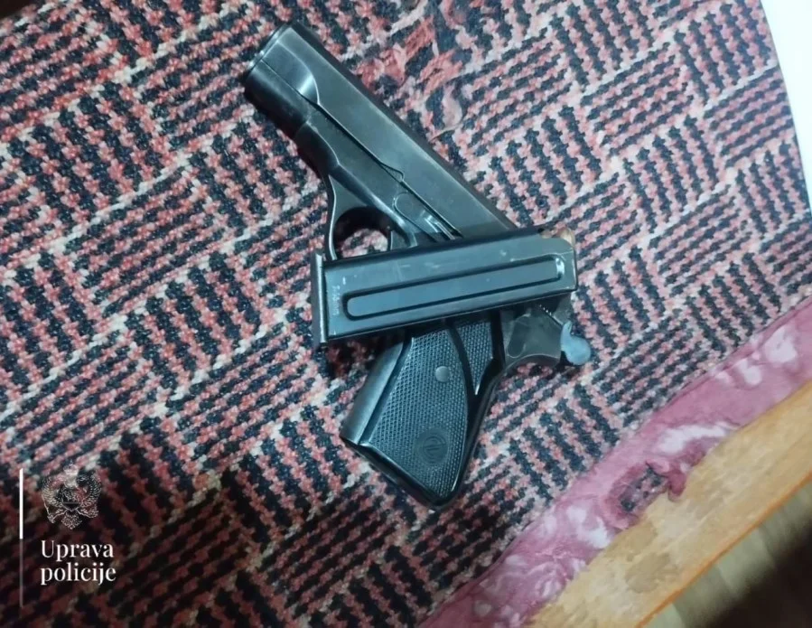 Pištolj NKk 695x900